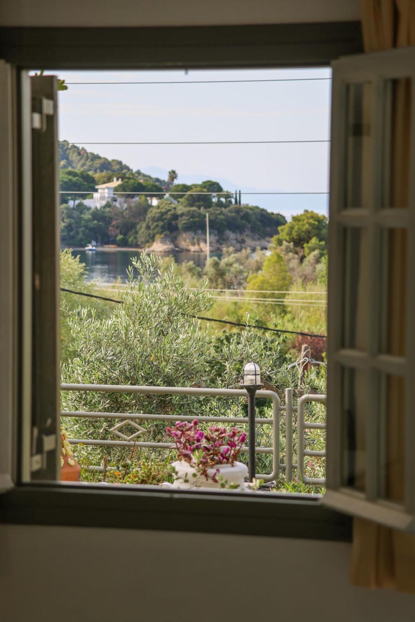 Eleni * Platanias (Skiathos)
