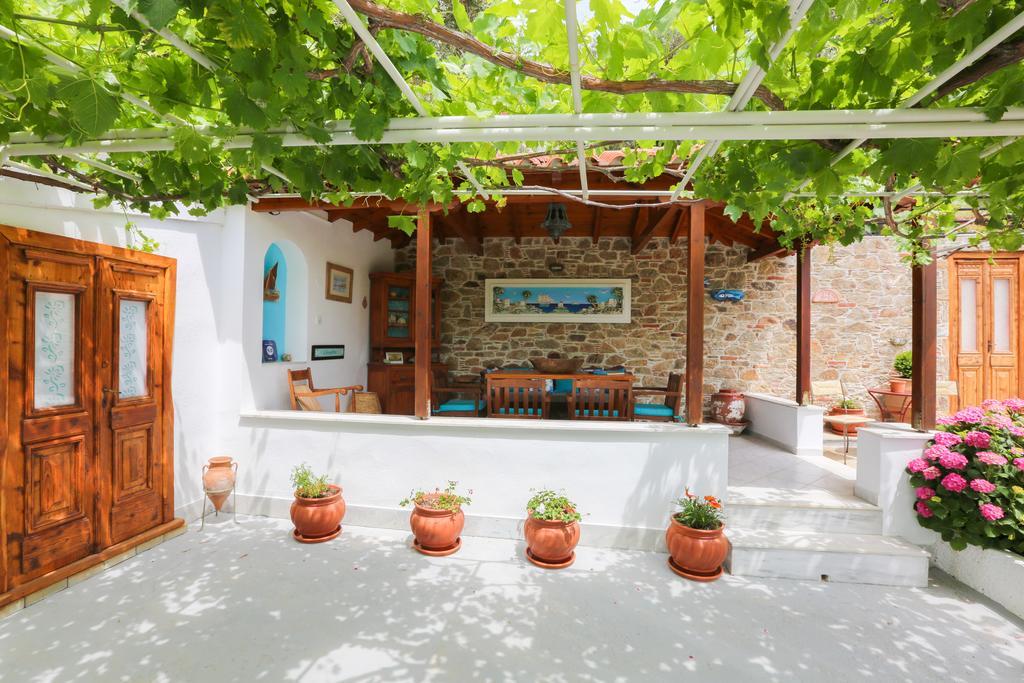 Eleni Platanias (Skiathos)
